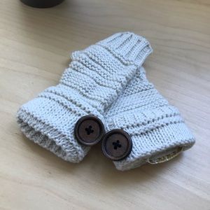 Cream color Fingerless gloves